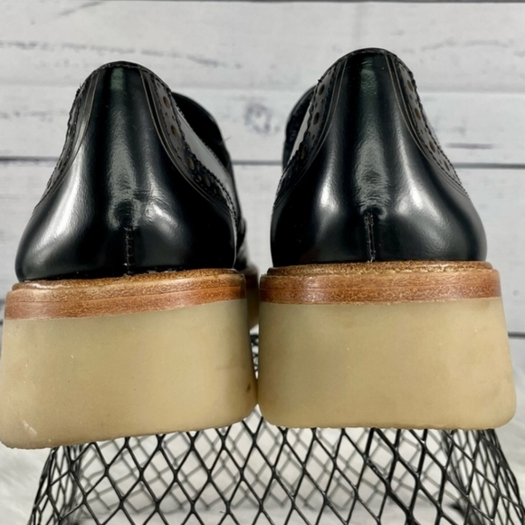 DKNY Women’s Brogue Platform Wingtip Oxfords Slip-ons, Rubber Sole, Classic Look - Picture 8 of 12